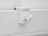 Gardinenhaken 10–27 mm oben am Fenster montiert