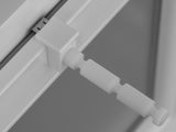 Montage des Fensterhakens mit Distanzhalter am Fenster ohne Bohren oder Kleben