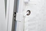 Metall-Vitragehaken – Detailansicht am Fenster